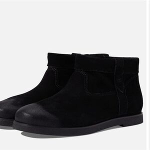 Ugg Josefene Cuff Boot- Black